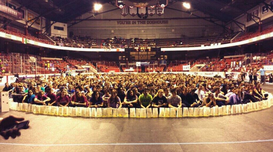 8 Reasons to Join Relay for Life at Northeastern